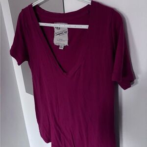 Campus Crew V-Neck T-Shirt